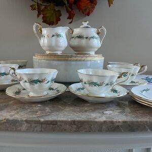 18 Pieces:  Vintage Royal Albert 'Dress Circle' China